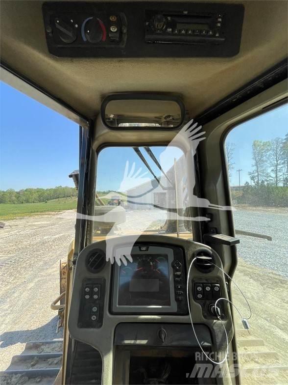 CAT D6T XL Dozere Beltegående
