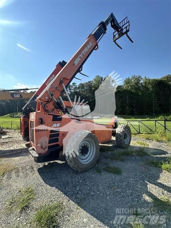 SkyTrak 6042 Teleskoplastere