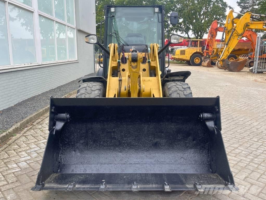 CAT 906 M   2018 Hjullastere