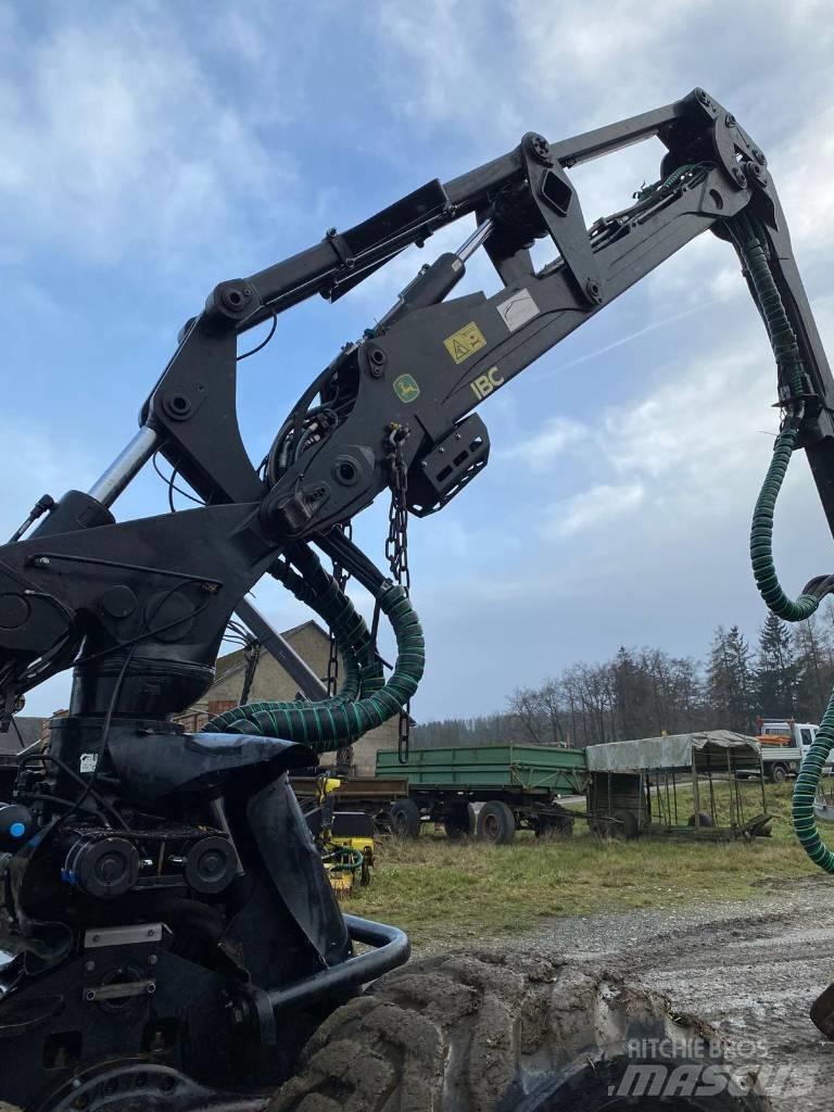 John Deere 1270 G Hogstmaskiner