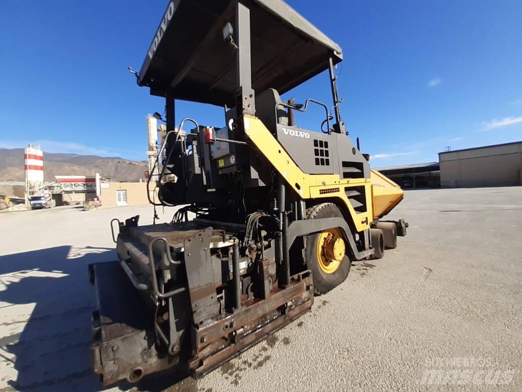 Volvo ABG 6870 Asfaltutleggere