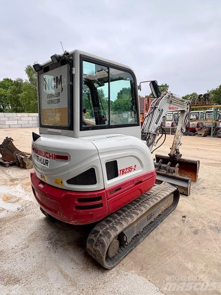 Takeuchi TB 235 Minigravere <7t