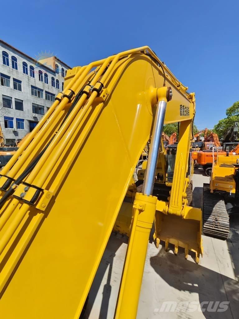 Komatsu PC 220-8 Beltegraver