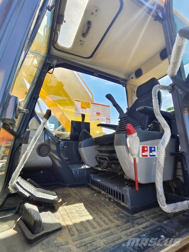 Komatsu PC 220-8 Beltegraver