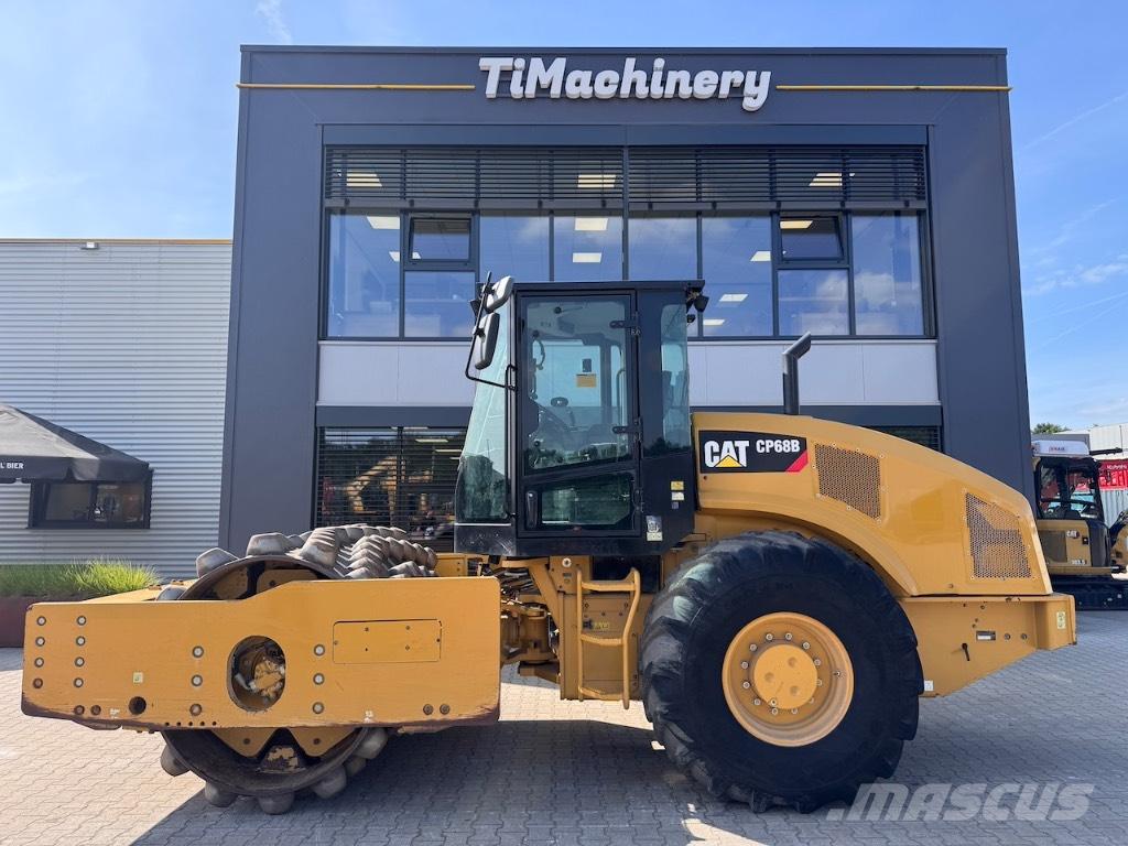 CAT CP 68 B Hjullaster til komprimering