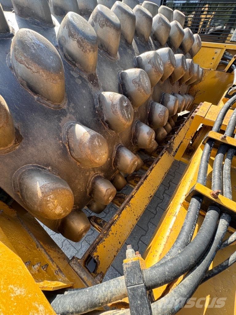 CAT CP 68 B Hjullaster til komprimering