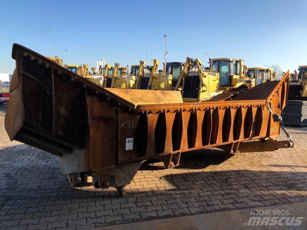 CAT D9U Blade Kniver