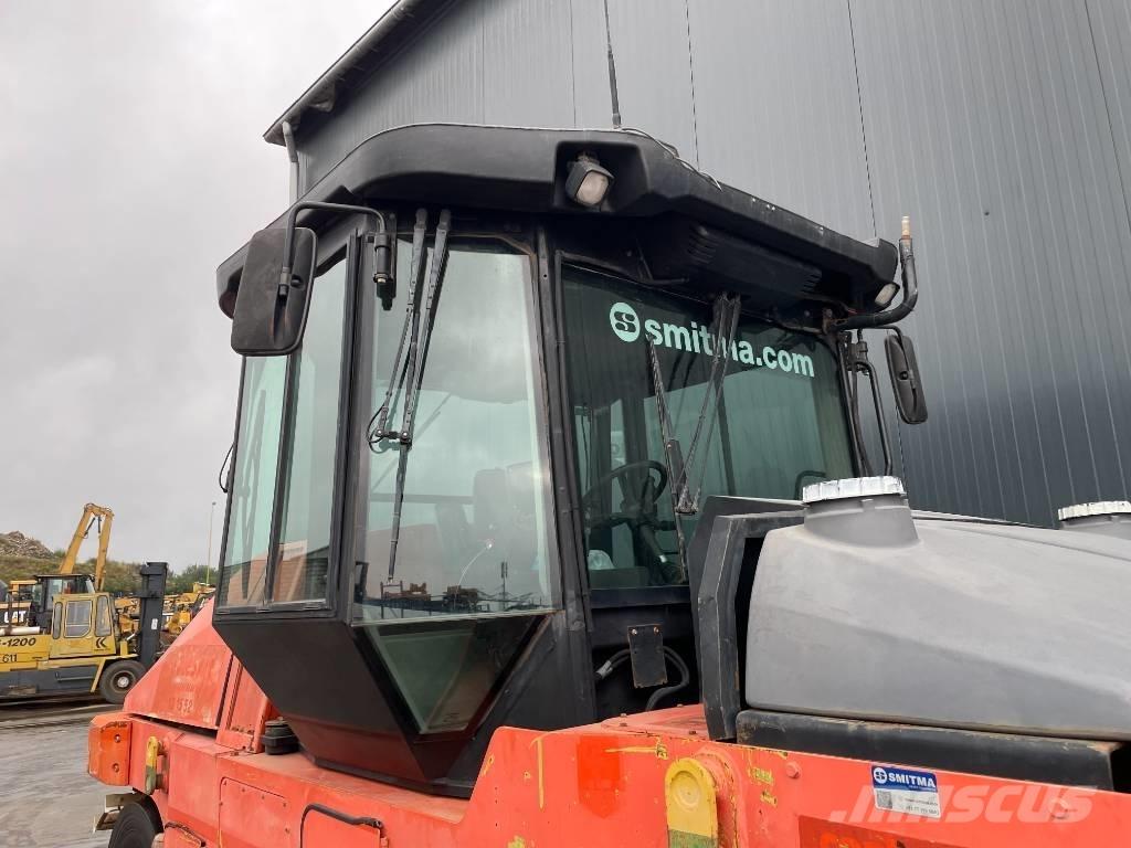 Dynapac CP224 Gummihjulsvalser