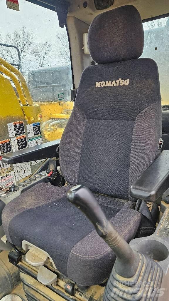 Komatsu PC 490 LC-11 Beltegraver