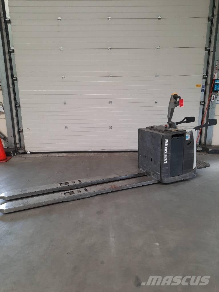 UniCarriers 200PMR Lavtløftende truck med platform