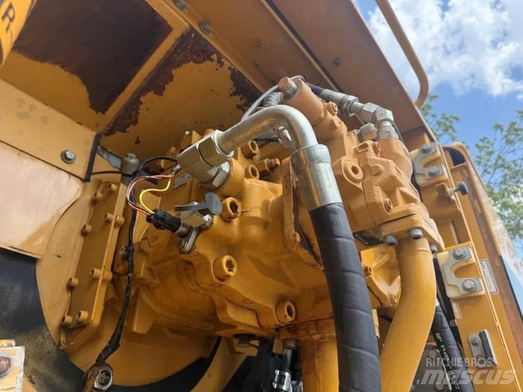 CAT 345DL Beltegraver