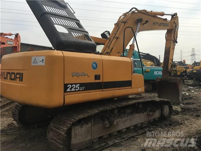 Hyundai R220LC-7 Beltegraver