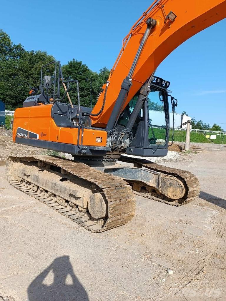 Doosan DX 225 LC-5 Beltegraver