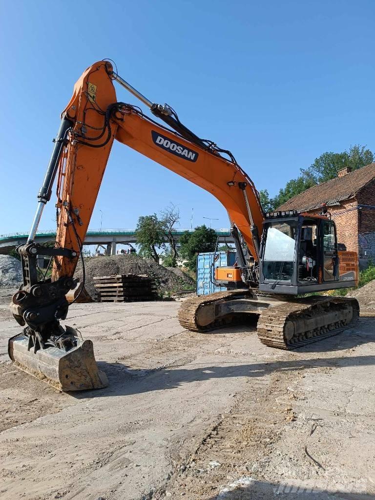 Doosan DX 225 LC-5 Beltegraver