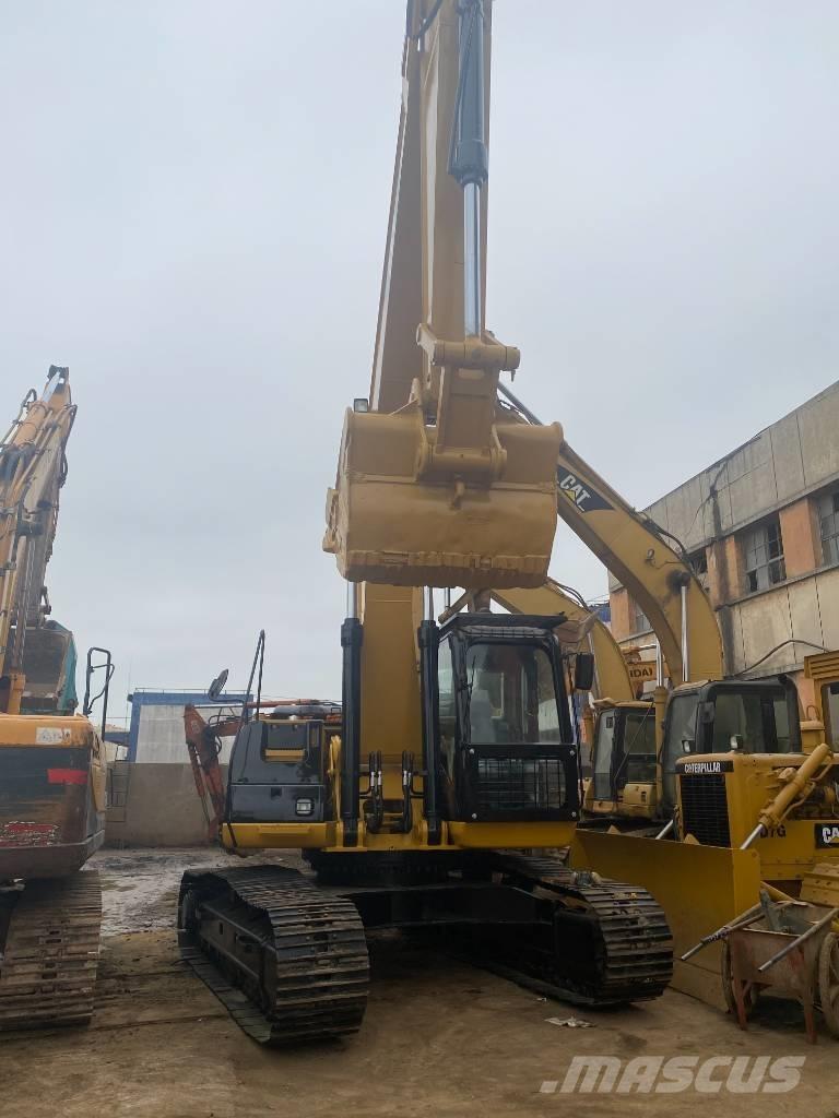CAT 330 D Beltegraver