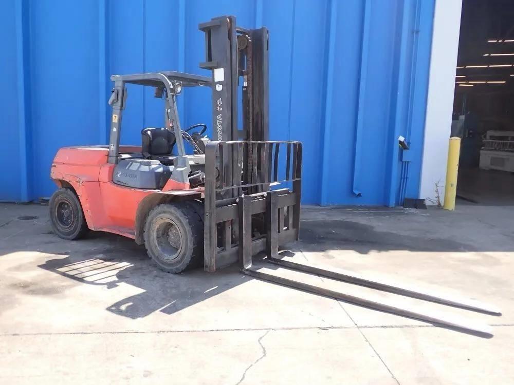 Toyota 8FD70U Gaffeltrucker - Annet