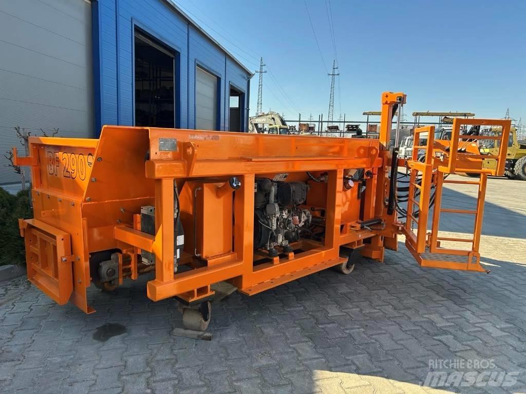 Strassmayr BF 290 Asfaltutleggere