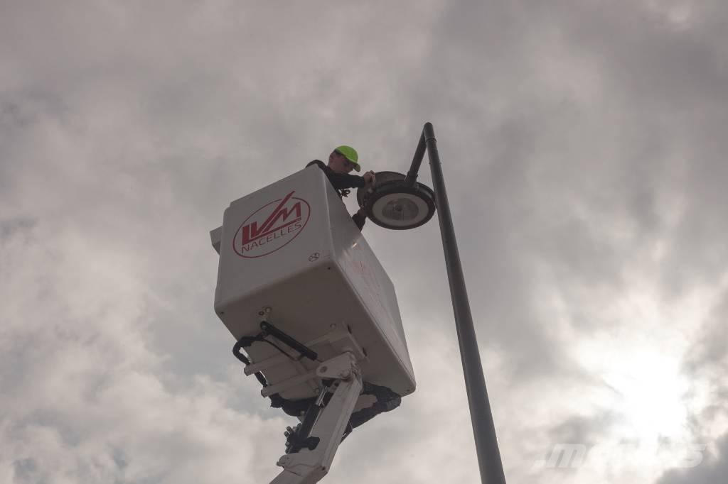 Iveco IS35SI2AA Bilmontert lift