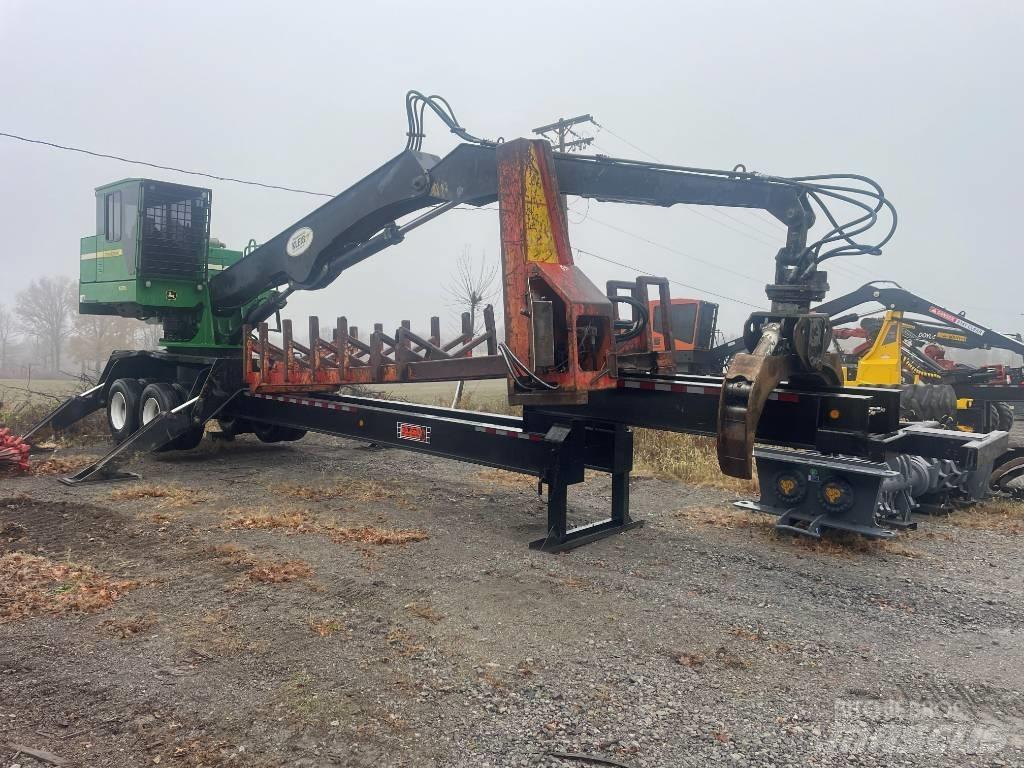 John Deere 437 D Knuckleboom lastere