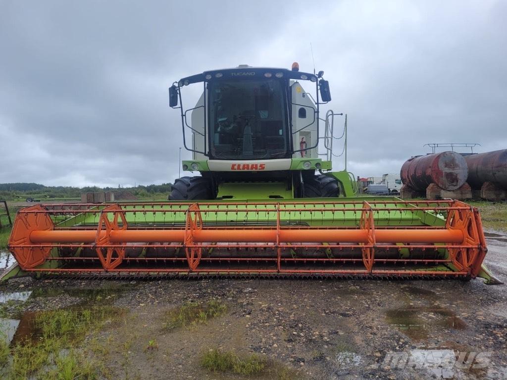 CLAAS Tucano 480 Skurtreskere