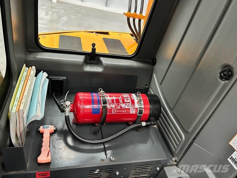 Kato CR-130Ri Allterreng kraner