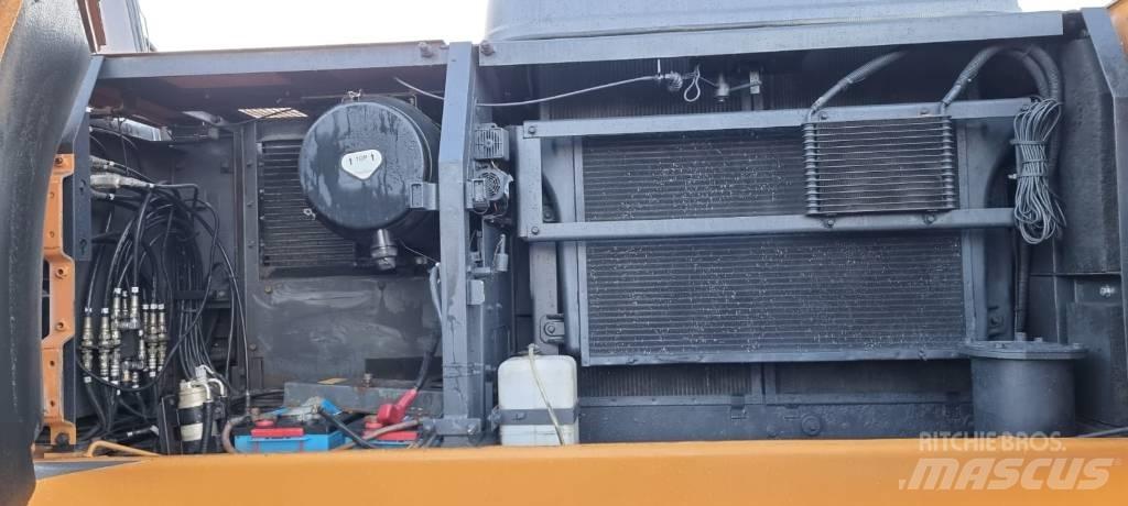 CASE CX 330 LC Beltegraver