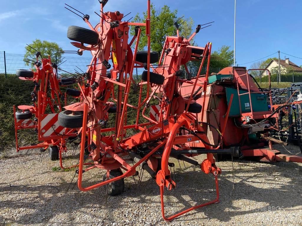 Kuhn GF8702 Raker og høyvendere