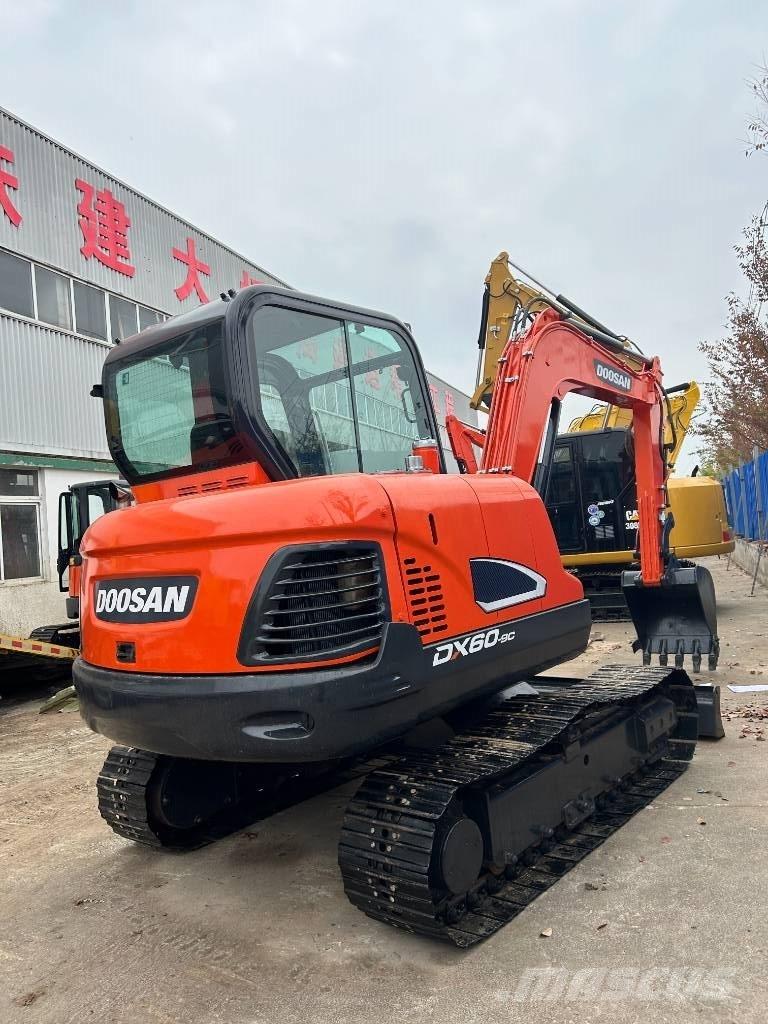 Doosan DX 60 Beltegraver