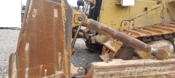 CAT D 9 N Dozere Beltegående