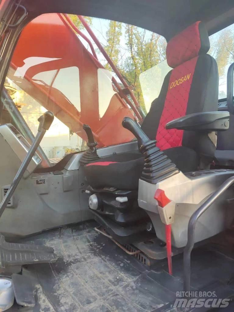 Doosan DX 225 Beltegraver