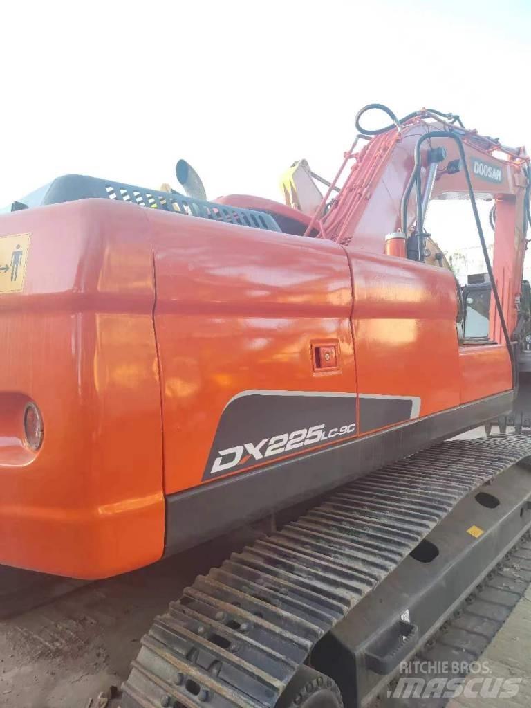 Doosan DX 225 Beltegraver