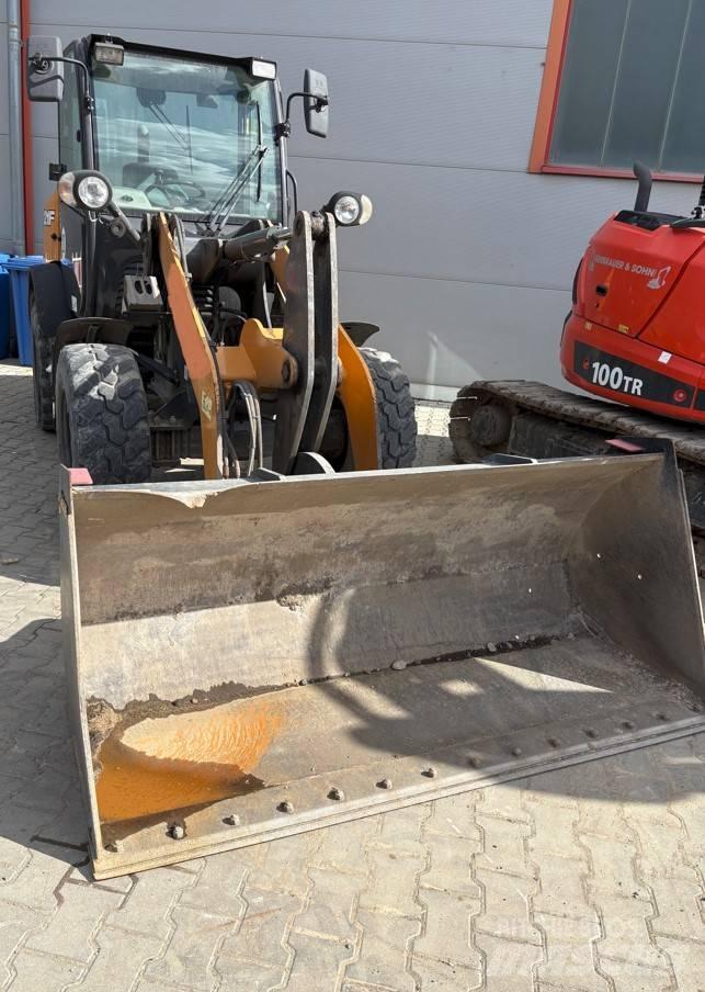 CASE 121F Hjullastere