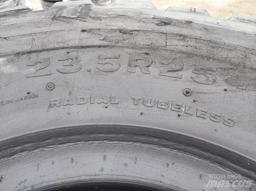  23.5 R25 tires Dekk, hjul og felger