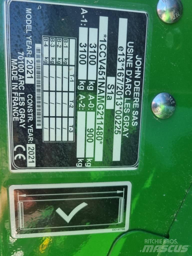 John Deere V451G Rundballepresser