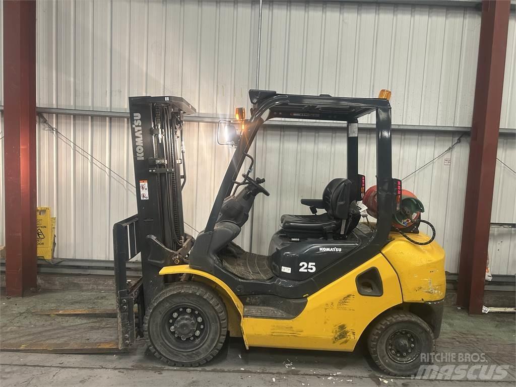 Komatsu FG25HT-17 Propan trucker