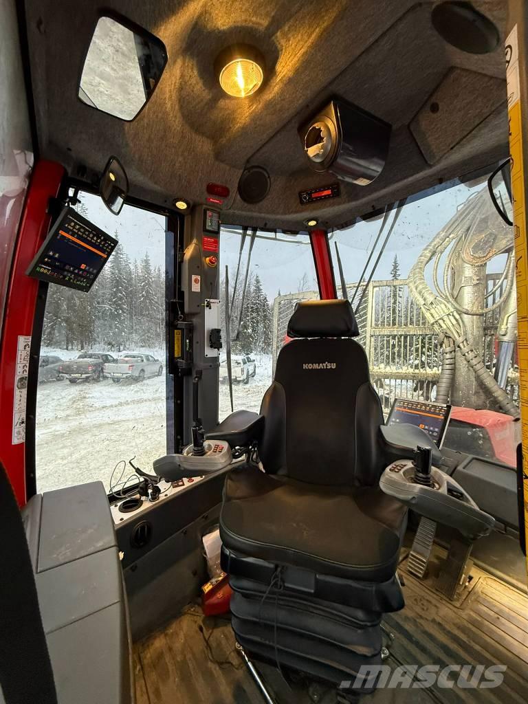 Komatsu 895 Lassbærere