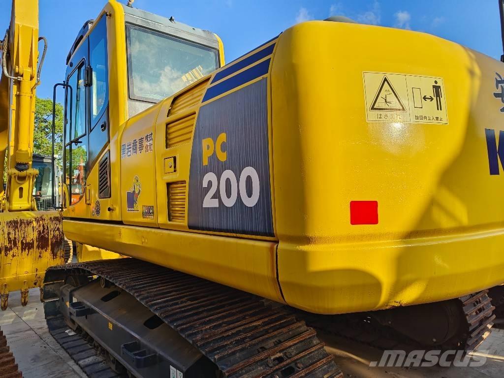 Komatsu PC 200-8 Beltegraver