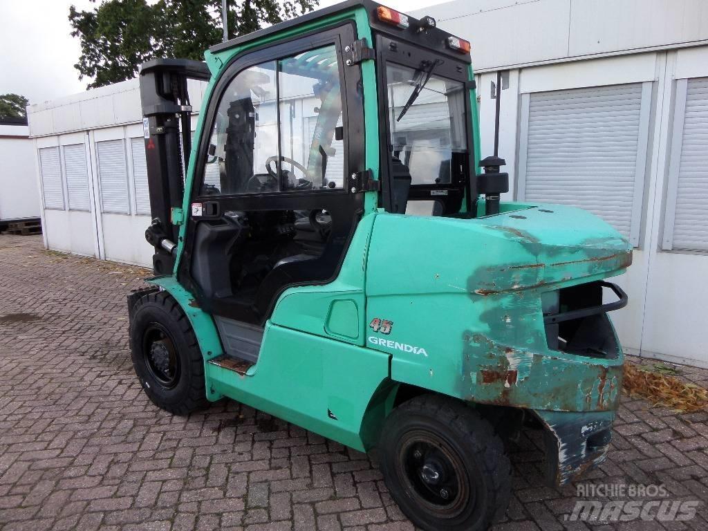 Mitsubishi FD45NT Diesel Trucker