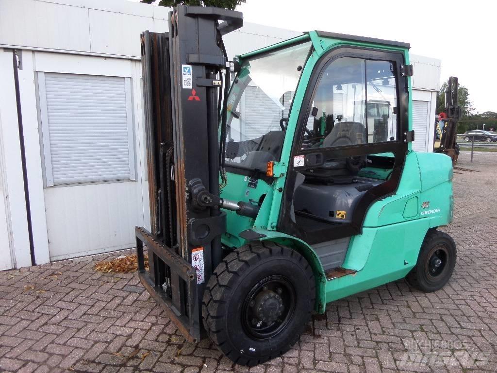 Mitsubishi FD45NT Diesel Trucker