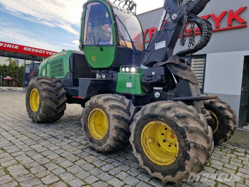 John Deere 1070 E Hogstmaskiner