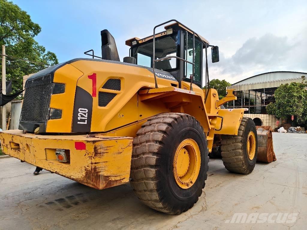 Volvo L 120 Hjullastere