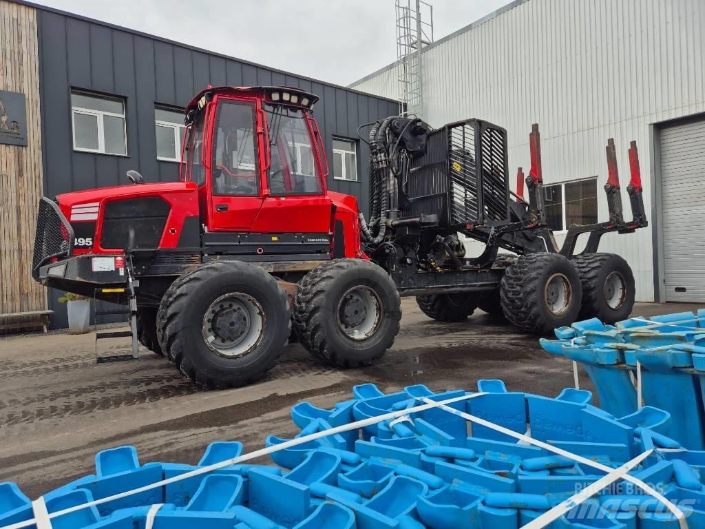 Komatsu 895 Lassbærere