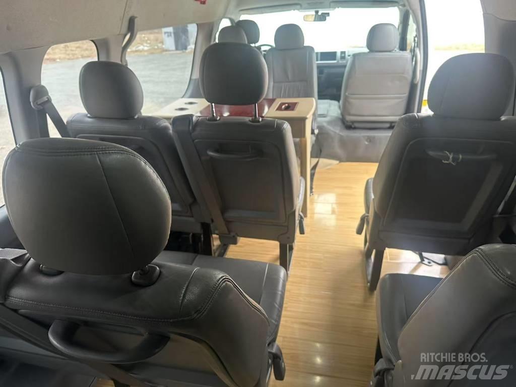 Toyota Coaster Intercity busser