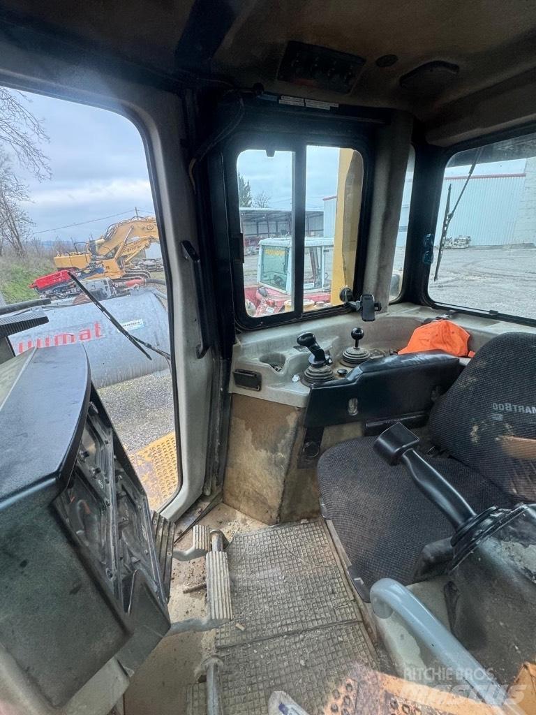 CAT D 6 R II DS XL Dozere Beltegående
