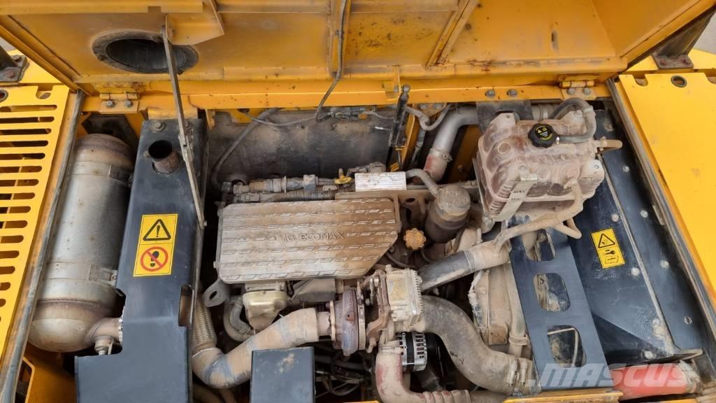 JCB JS 220 LC Beltegraver