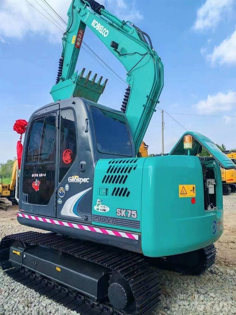 Kobelco SK 75 Beltegraver