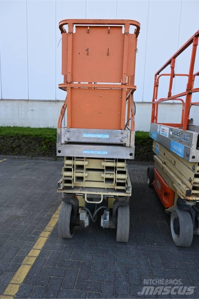 JLG 2030 ES Sakselifter
