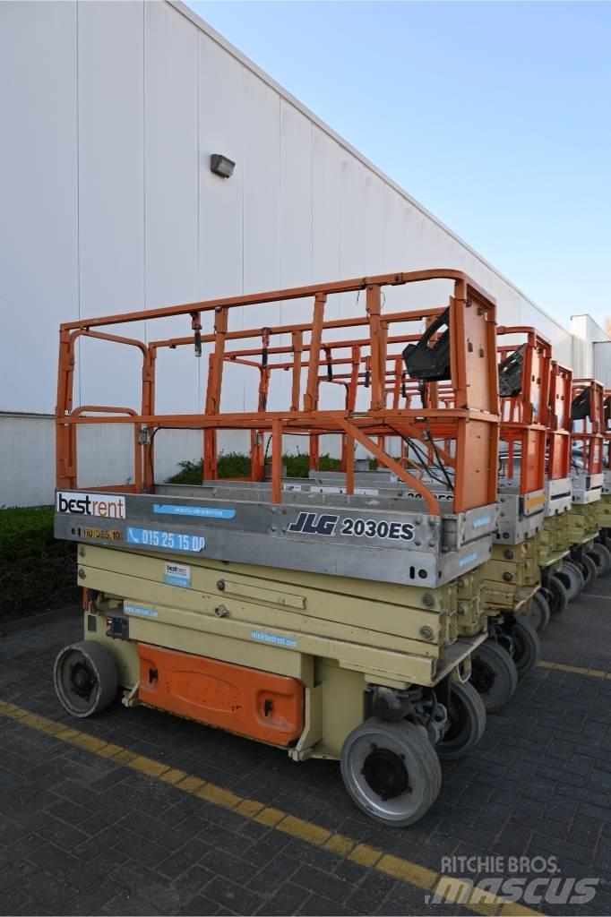 JLG 2030 ES Sakselifter