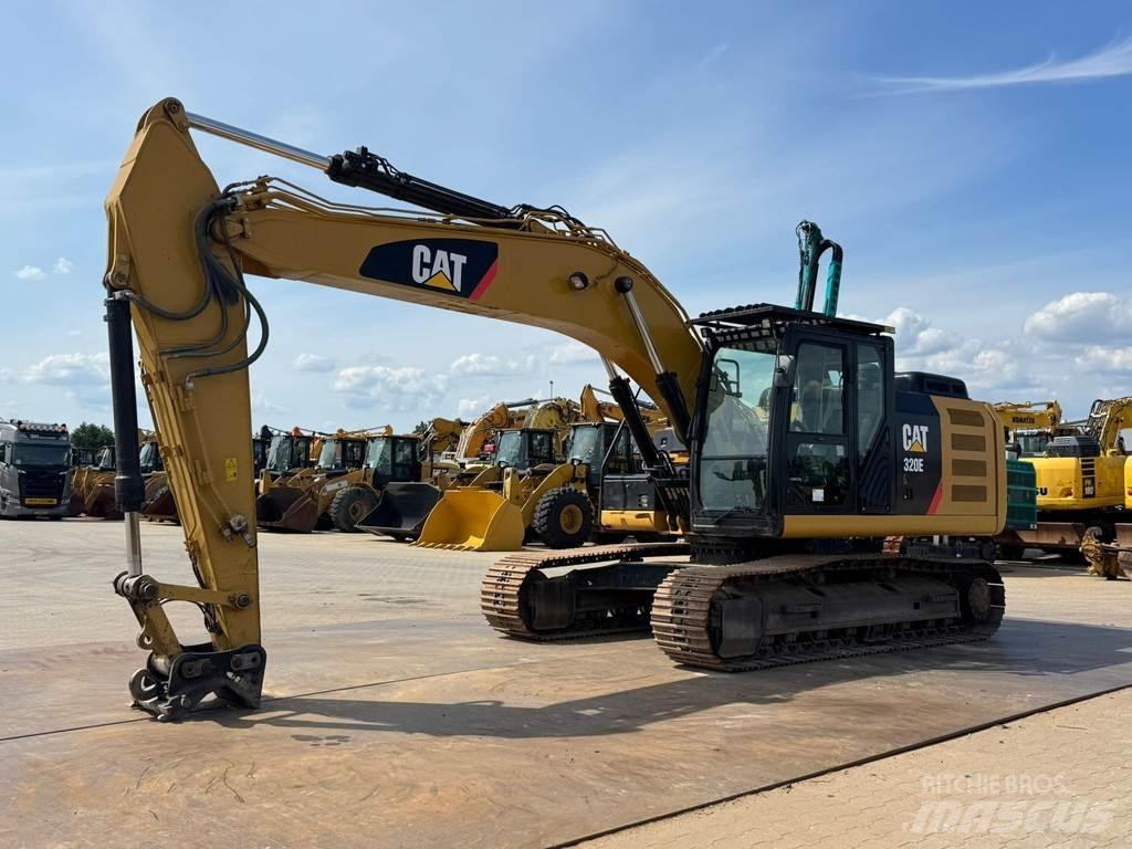 CAT 320E Beltegraver