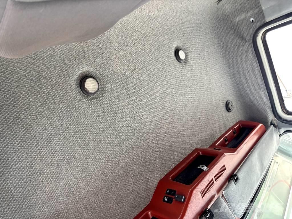 Mack CHU 613 Bergingsbiler